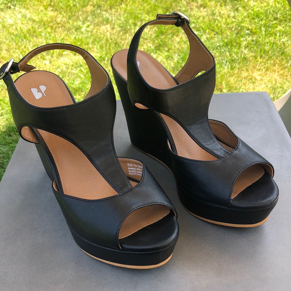 Nordstrom womens BP black high heeled leather sandals size 8M. Good condition